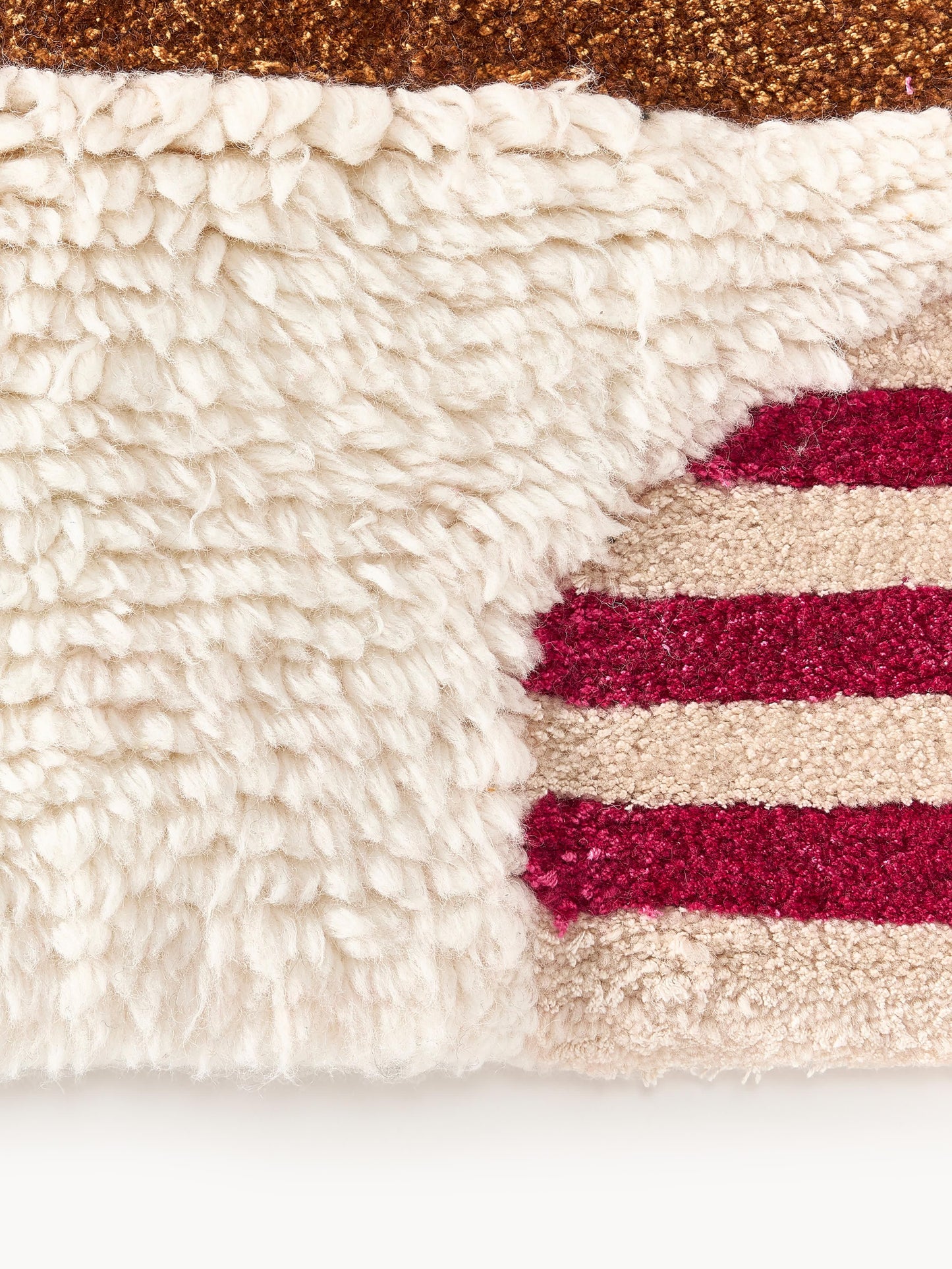 Roscar Hand-Tufted Wool Rug with High-Low Texture