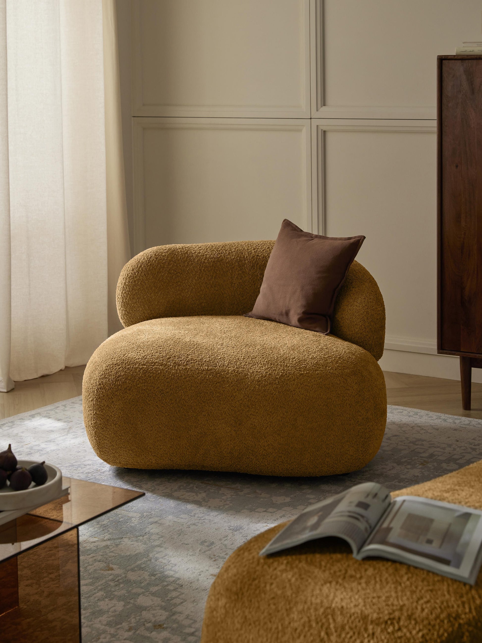 Alva Lounge Chair in Teddy Bouclé