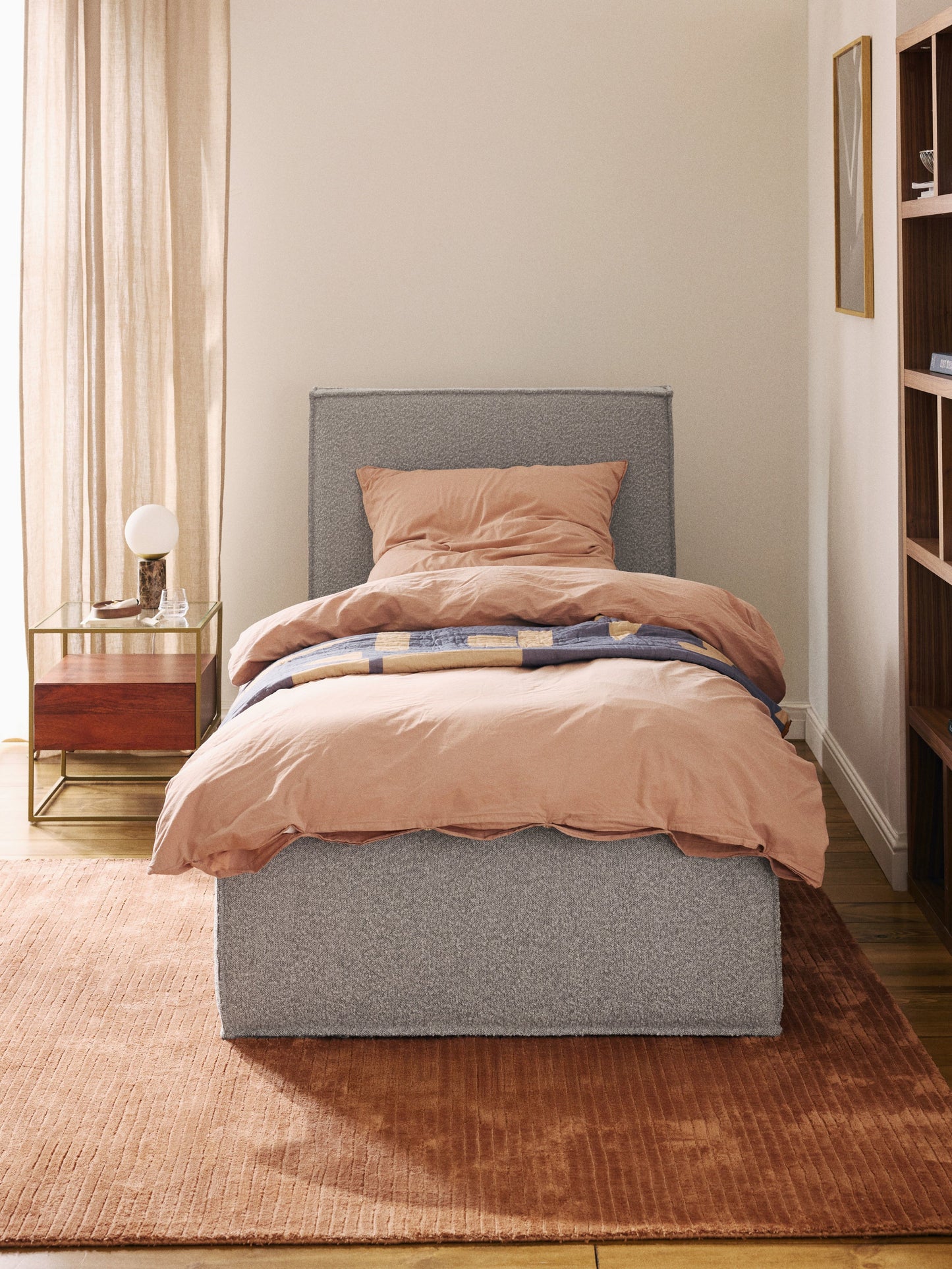 Dreanne Bouclé Single Bed