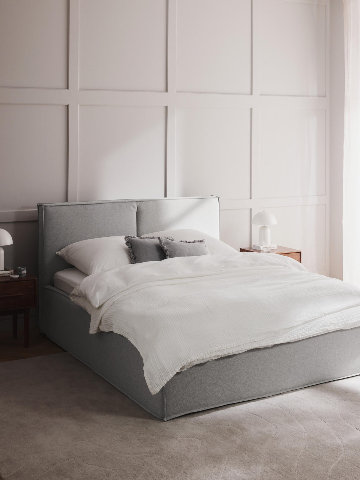 Dreanne Upholstered Bed