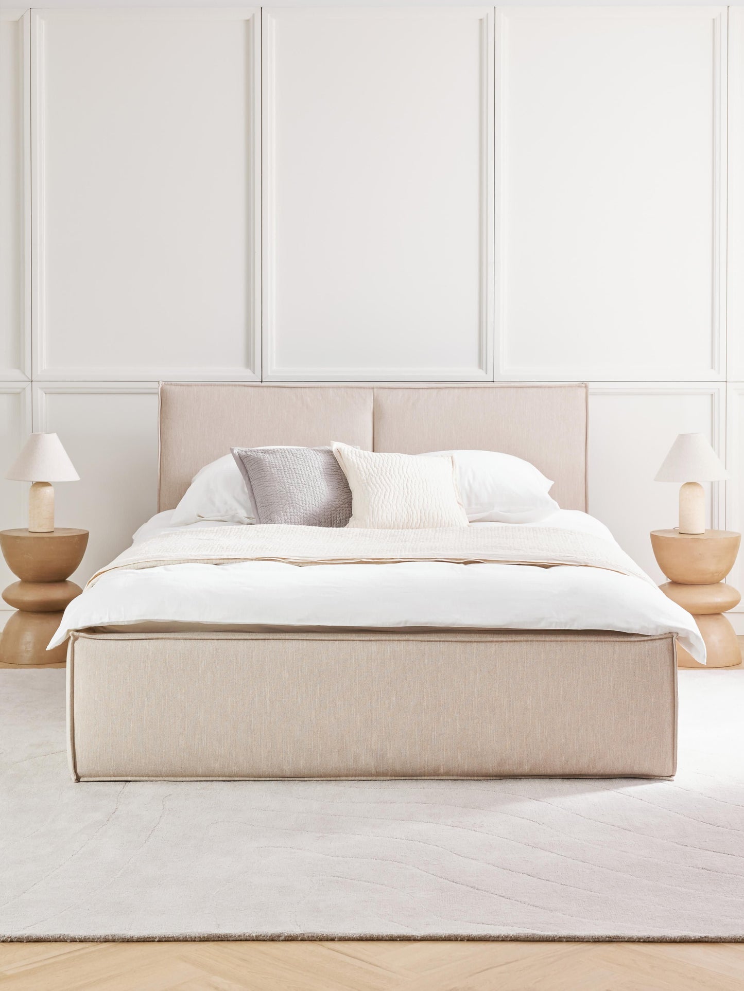 Dreanne Upholstered Bed with Storage