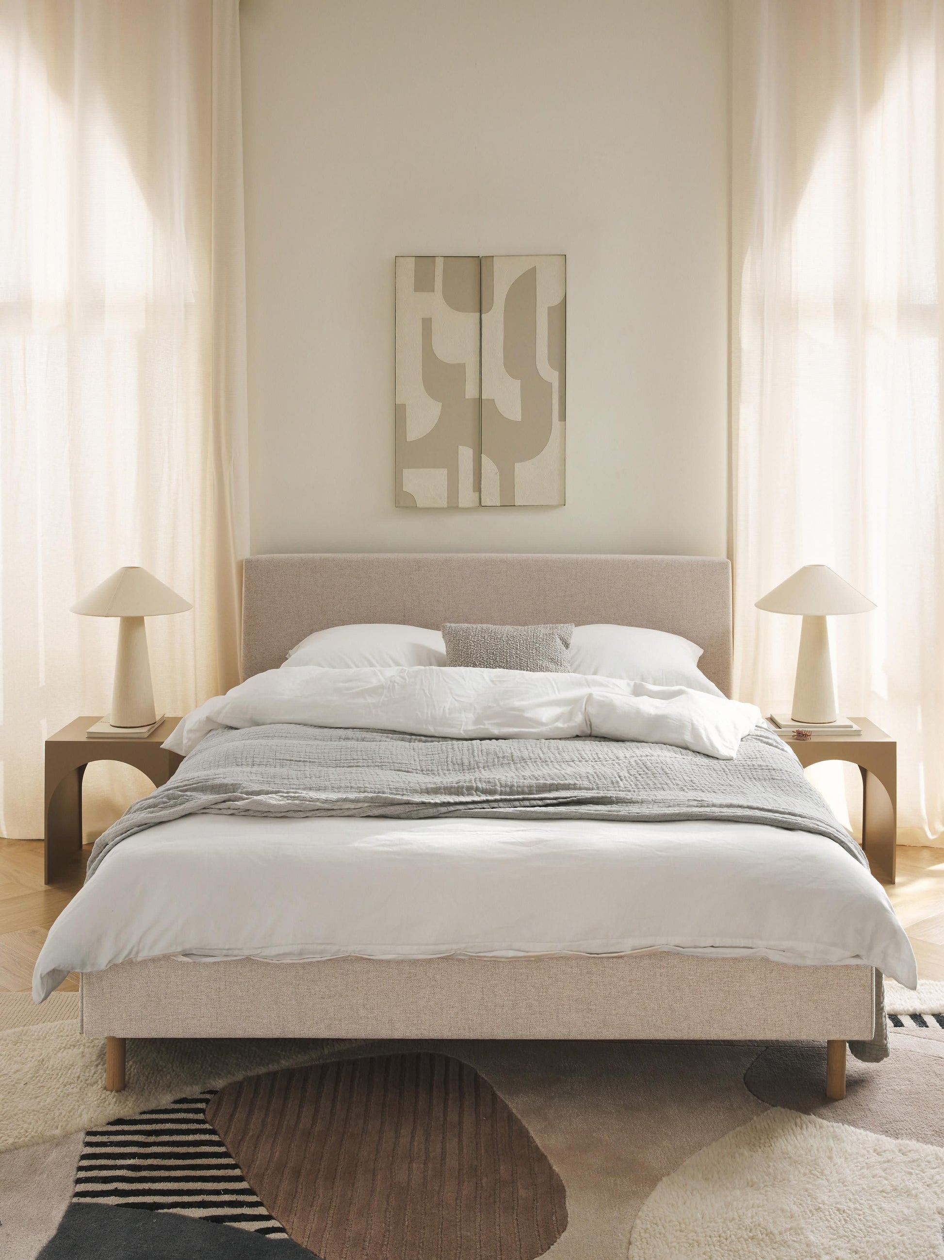 Giulla Upholstered Bed with Wooden Feet