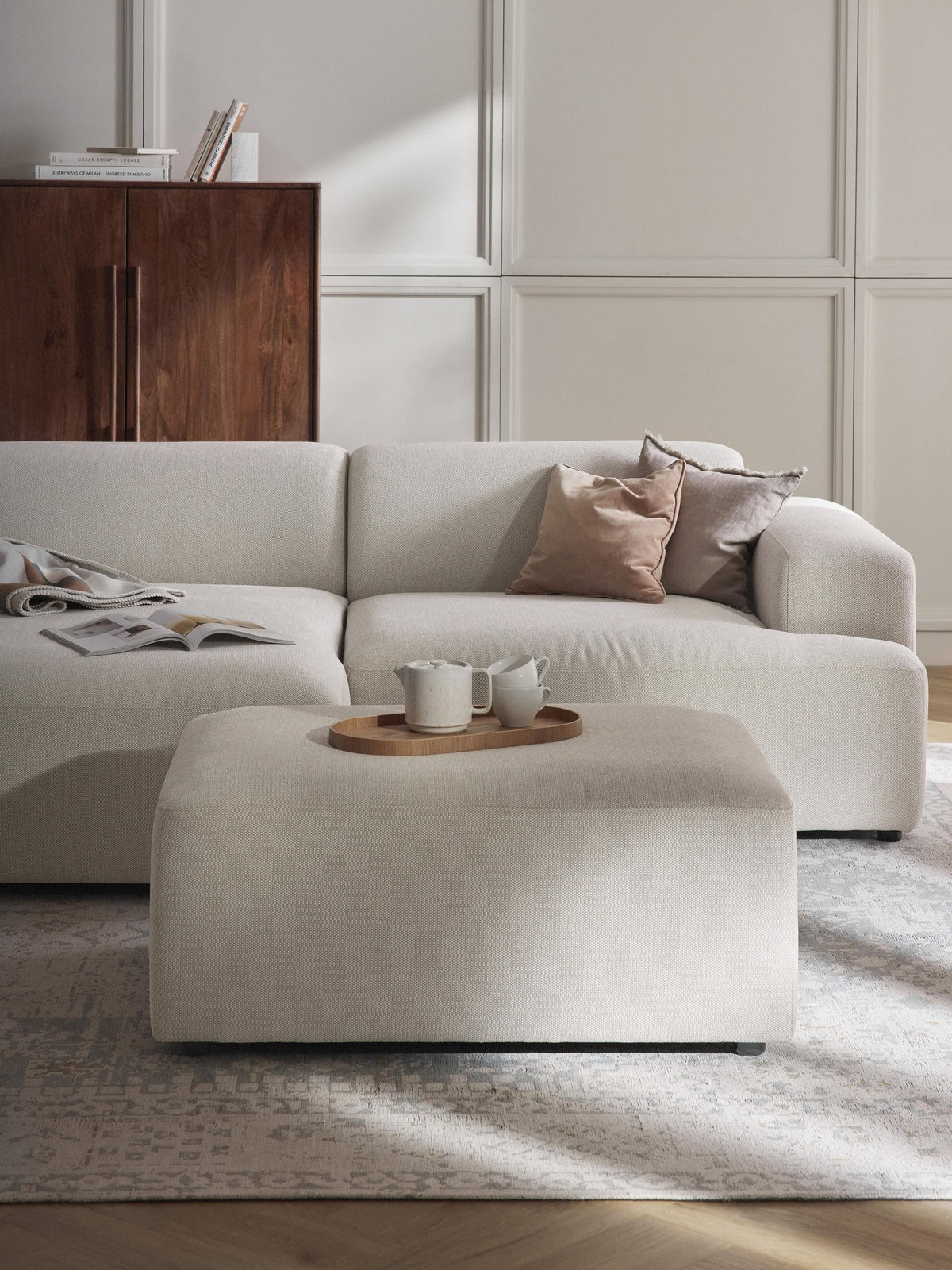 Melvie Stool, Size W 99 x D 72 cm