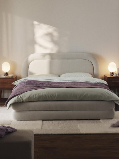 Solomin Upholstered Bed